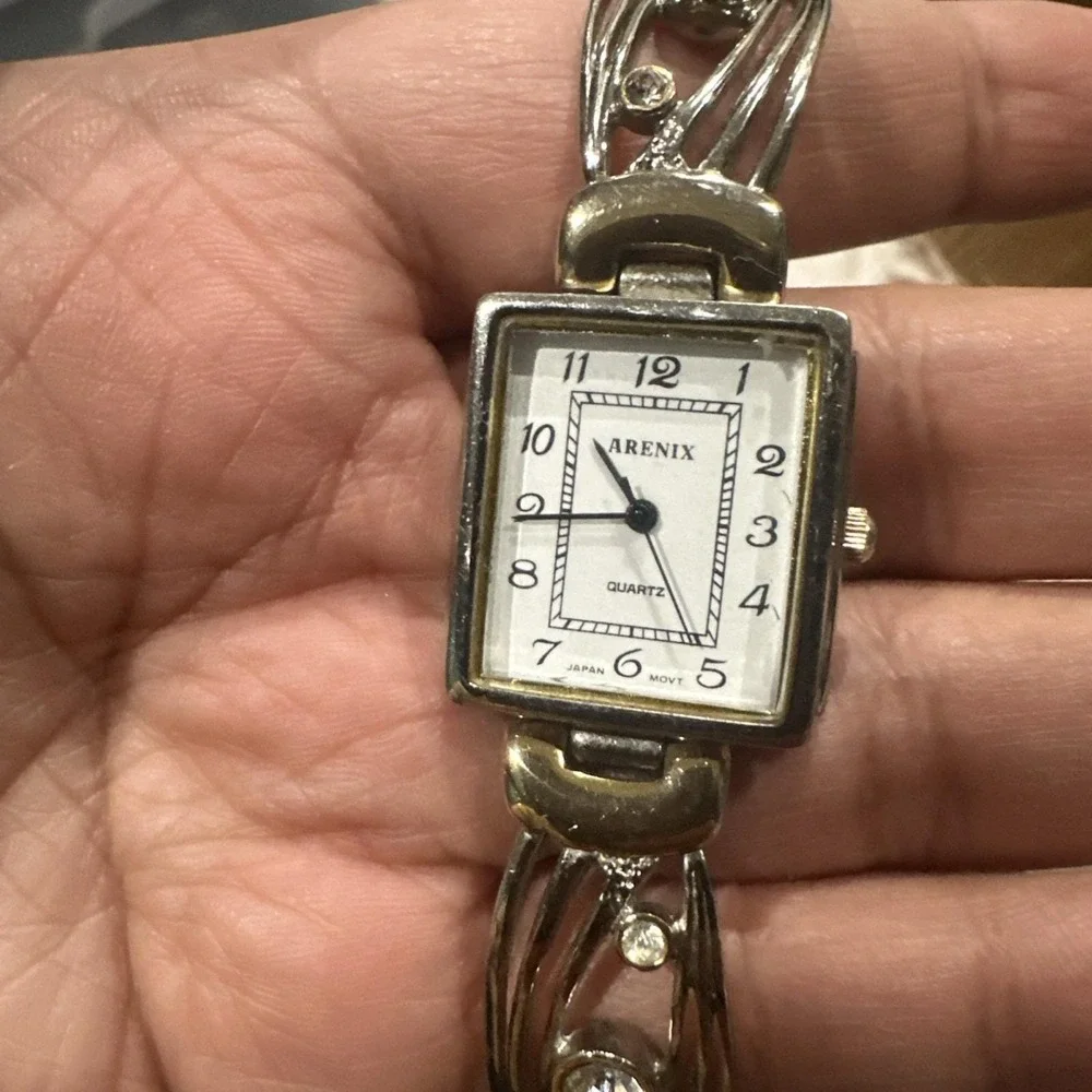 Working VTG Arenix Two Tone Quartz Rectangle Crystal Dainty Womens Watch 23mm 7
